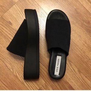STEVE MADDEN PLATFORM SANDAL Size 8